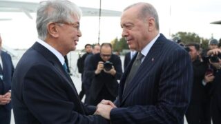 Cumhurbaşkanı Erdoğan’dan Tokayev’e sıcak karşılama: COP31’e davet etti