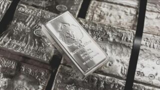 Gümüşte sert düşüş! 54 doların altına indi, UBS’den 80 dolar tahmini geldi