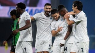 Maçta 8 gol, 1 kırmızı kart, 2 kaçan penaltı! Rakibe acımadılar